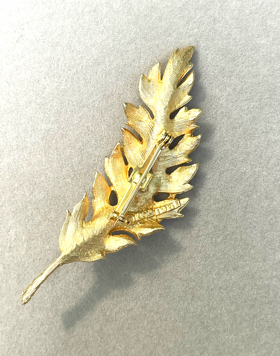 Coro 1961 Leaf Brooch
