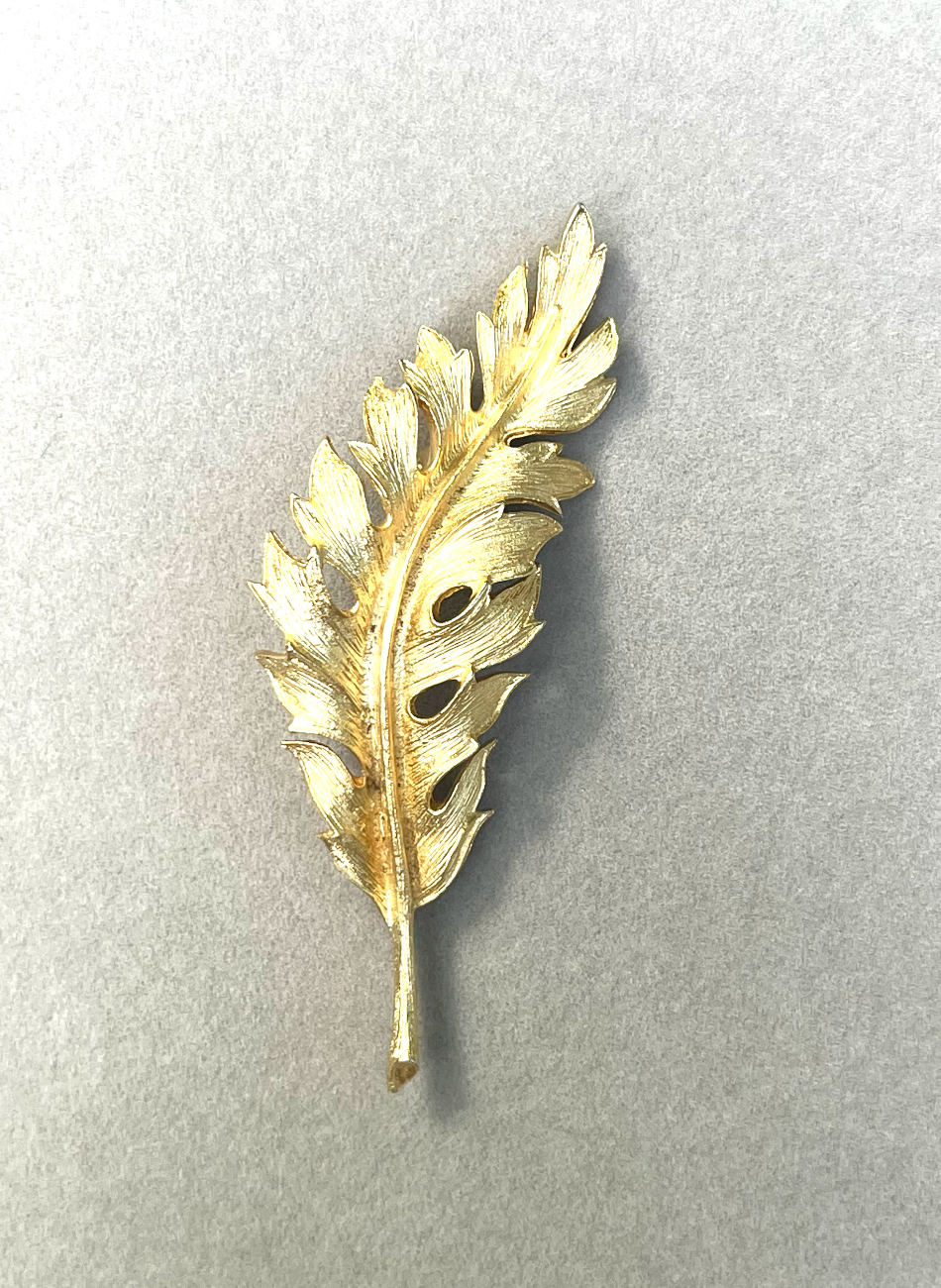Coro 1961 Leaf Brooch