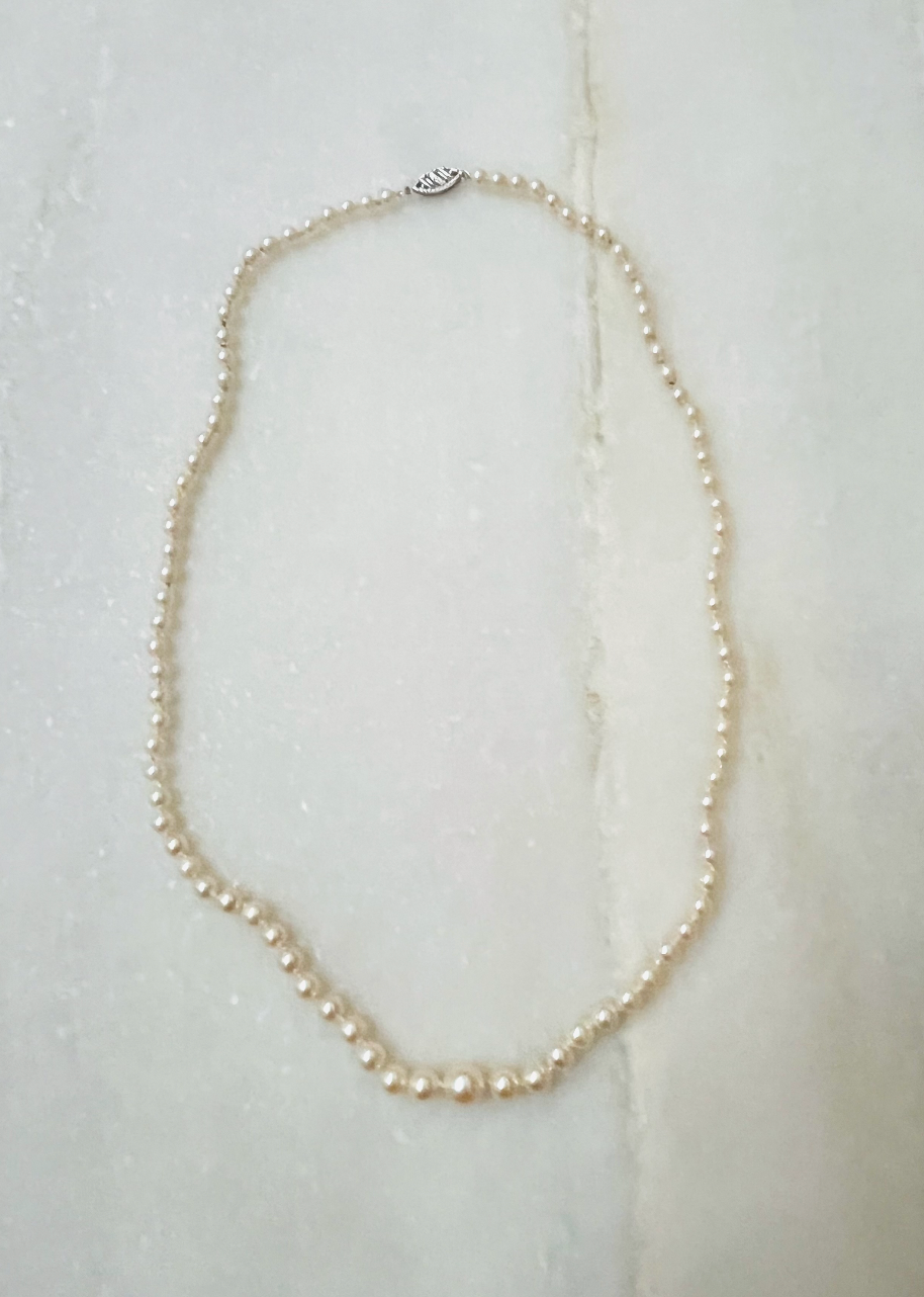 Graduated Pearl Necklace With 10K White Gold Clasp