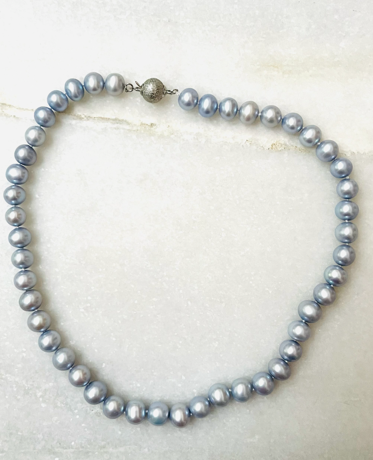 17" Gray Blue Cultured Pearl Strand With Textured Ball Clasp