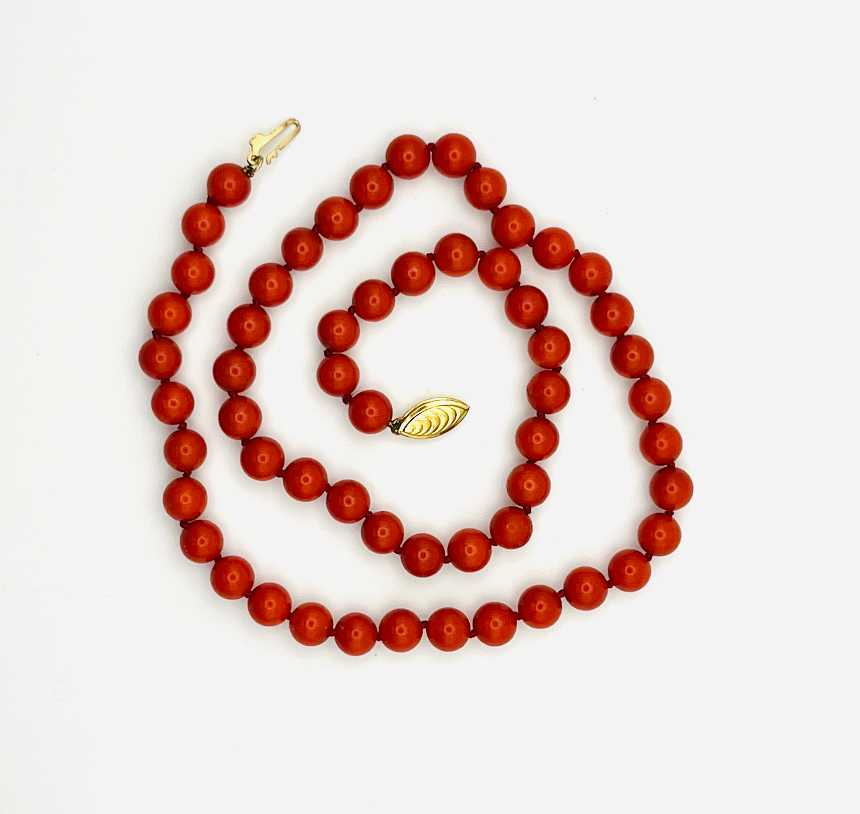 16" Coral Necklace With 14K Clasp