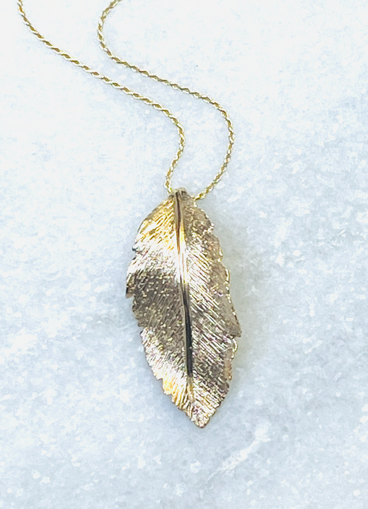 Italian Leaf Pendant Necklace