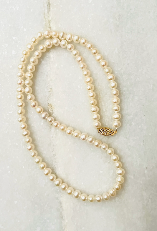 18" Freshwater Pearl Strand With 14K Filigree Clasp