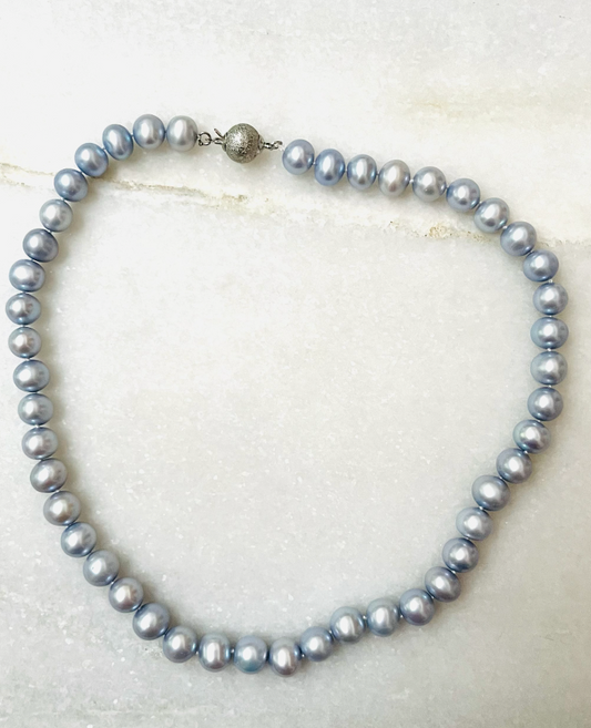 17" Gray Blue Cultured Pearl Strand With Textured Ball Clasp