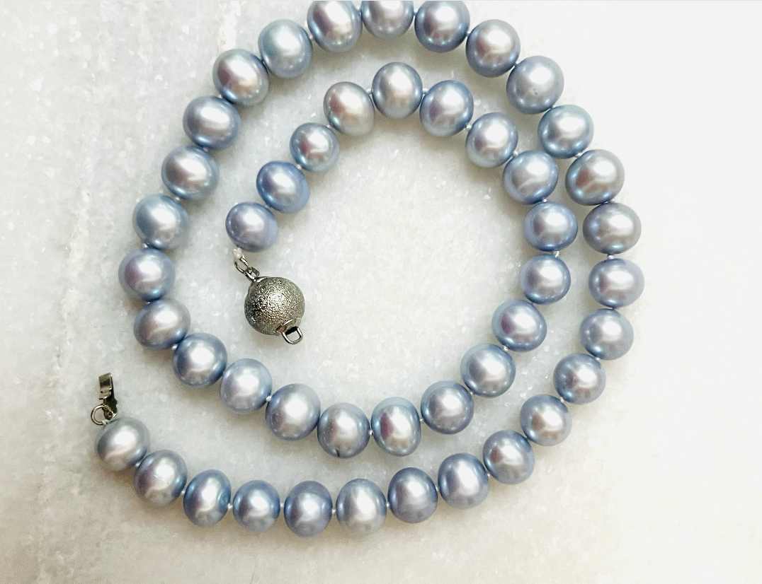 17" Gray Blue Cultured Pearl Strand With Textured Ball Clasp