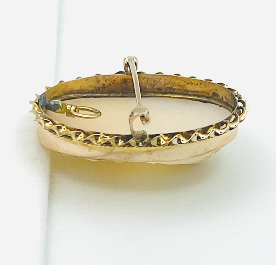10K Victorian Brooch