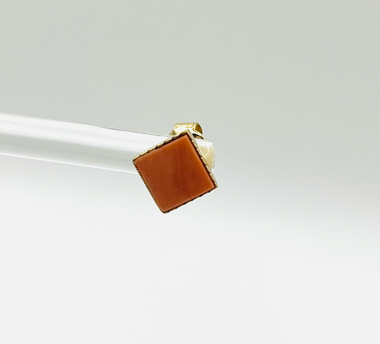 14K Scalloped Setting Coral Earrings